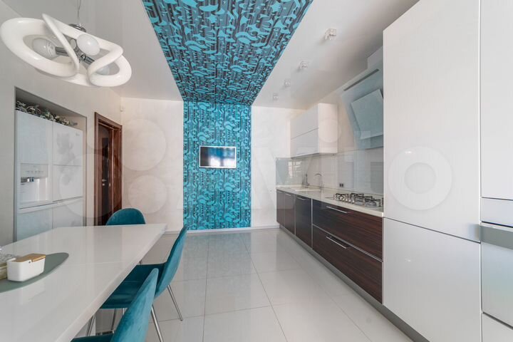 3-к. квартира, 123,6 м², 2/4 эт.