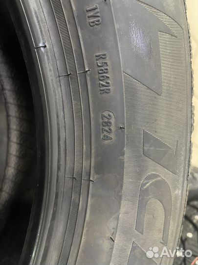 Pirelli Winter Ice Zero 225/60 R18 104T