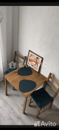 Салфетница и подушки на стулья