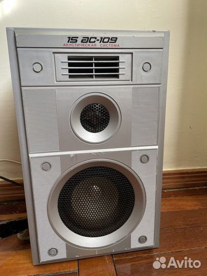 Виниловый проигрыватель