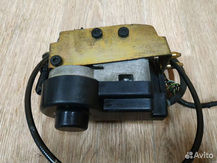 Моторчик привода круиз контроля Ford Mondeo III
