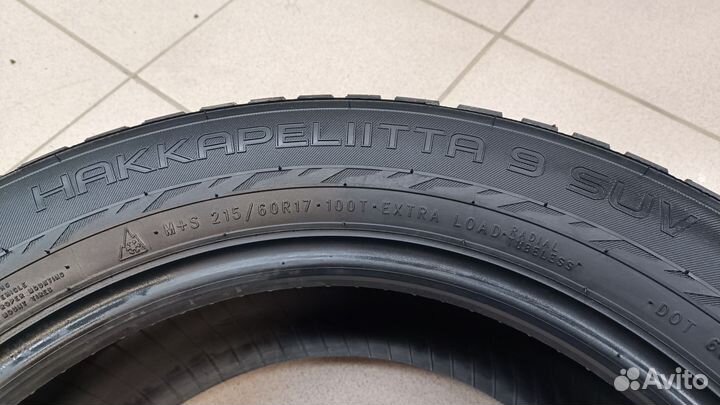 Nokian Tyres Hakkapeliitta 9 SUV 215/60 R17 100T