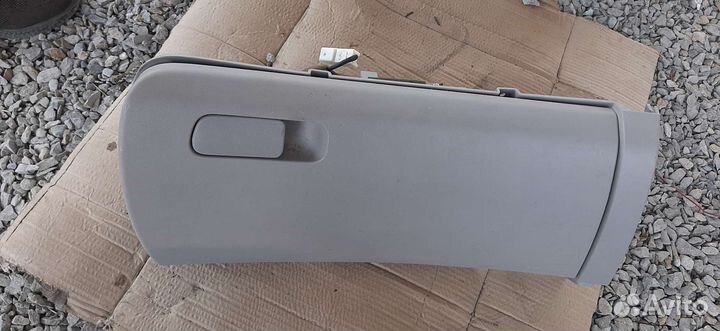 Кия сид ед бардачок