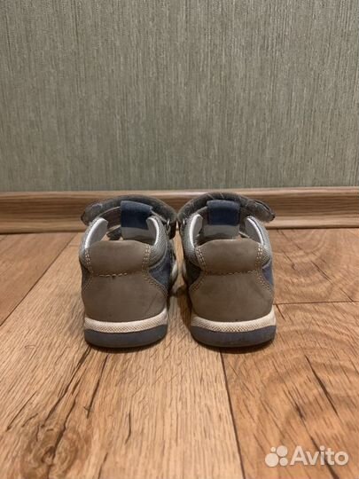 Сандали kapika