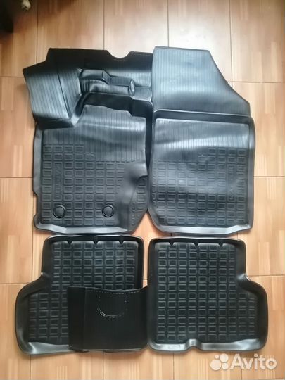 Новый комплект ковров Renault Kaptur