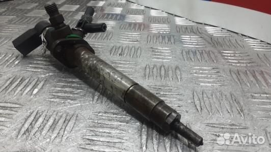 Форсунка дизельная land rover range rover sport (YAD01AL04)