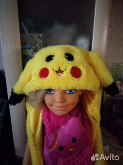 Шапка светящаяся пикачу