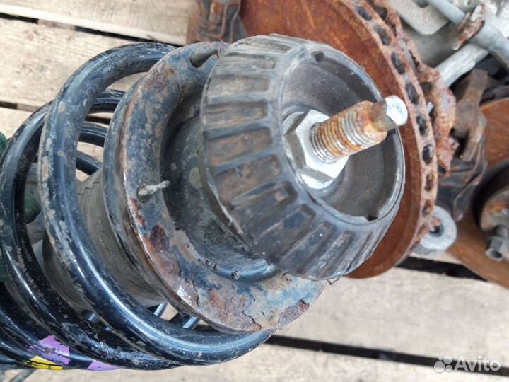 Стойка левая Швроле Авео т250