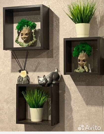 Настенные полки, разные модели и цвета