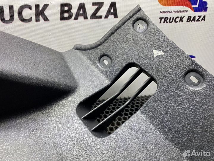 Обшивка блока педалей Mercedes-Benz Actros