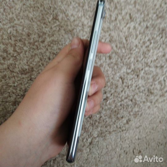 HONOR 10, 4/64 ГБ