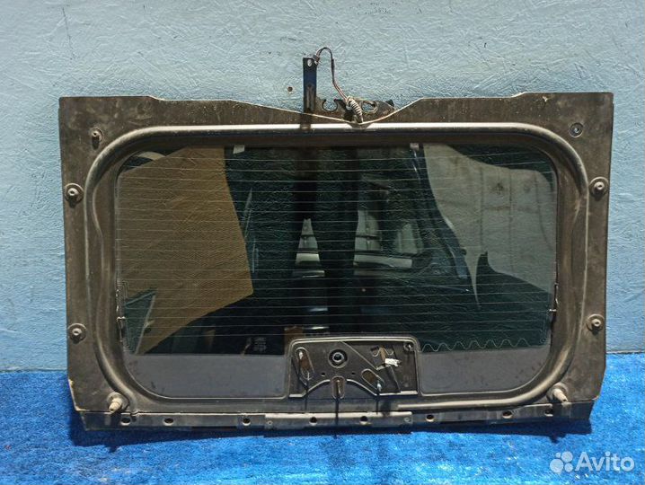 Стекло заднее Range Rover Sport L320