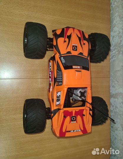 Машина на радиоуправлении с двс