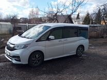 Honda Stepwgn 1.5 CVT, 2016, 99 000 км, с пробегом, цена 2 200 000 руб.