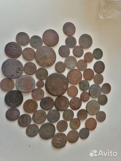 55 старинных царских медных монет