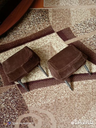 Подголовники передних сидений /Москвич