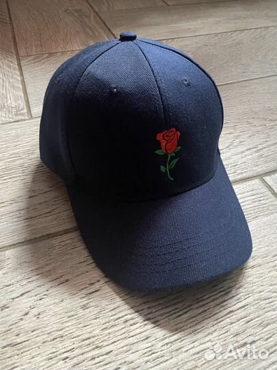 Бейсболка новая