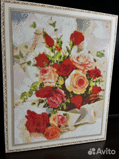 Картина выложенная из страз ручной работы