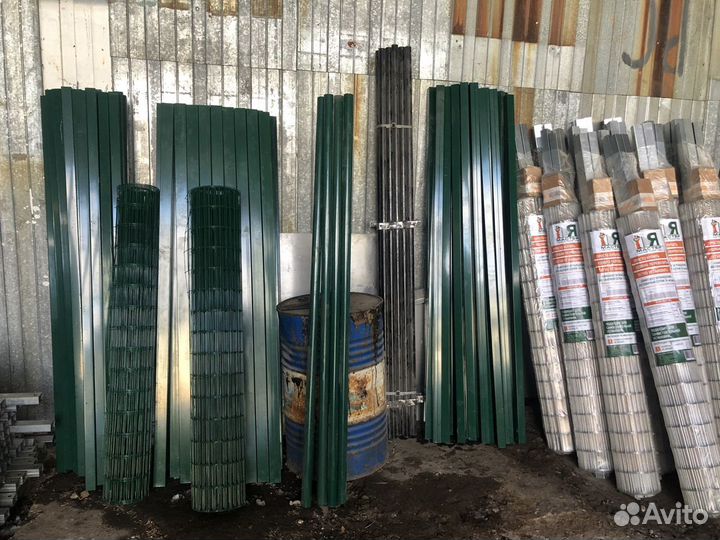 Распродаю сетку сварную в полимерном покрытие