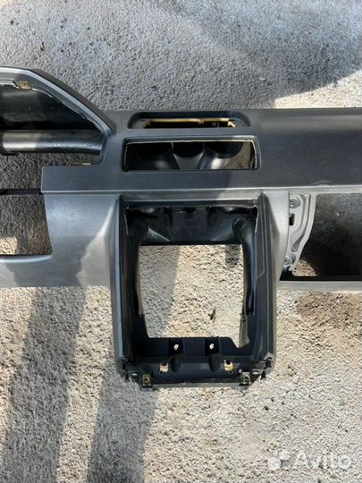 Торпедо Volvo Xc90 внедорожник 2.9 2004