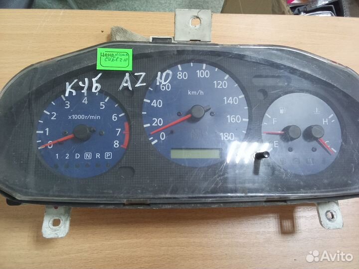 Панель приборов Nissan Cube z10