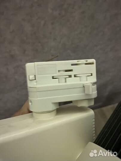 Трековые светильники бу