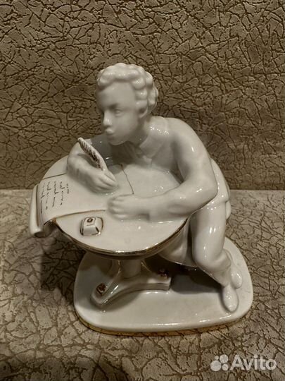 Статуэтка «Юный Пушкин»