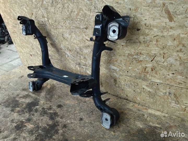Балка подвески задняя Audi A4 B9 8W