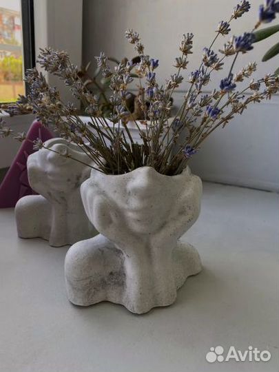 Кашпо гипсовое Девушка, лакированное, подсвечник