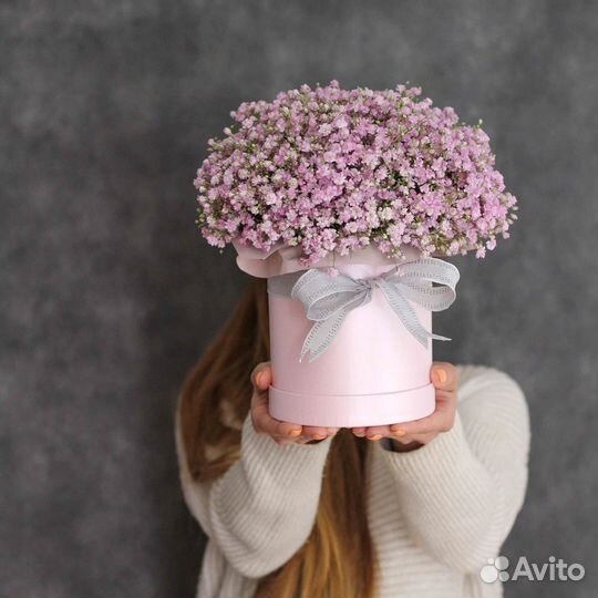 Букет из гипсофилы в коробке