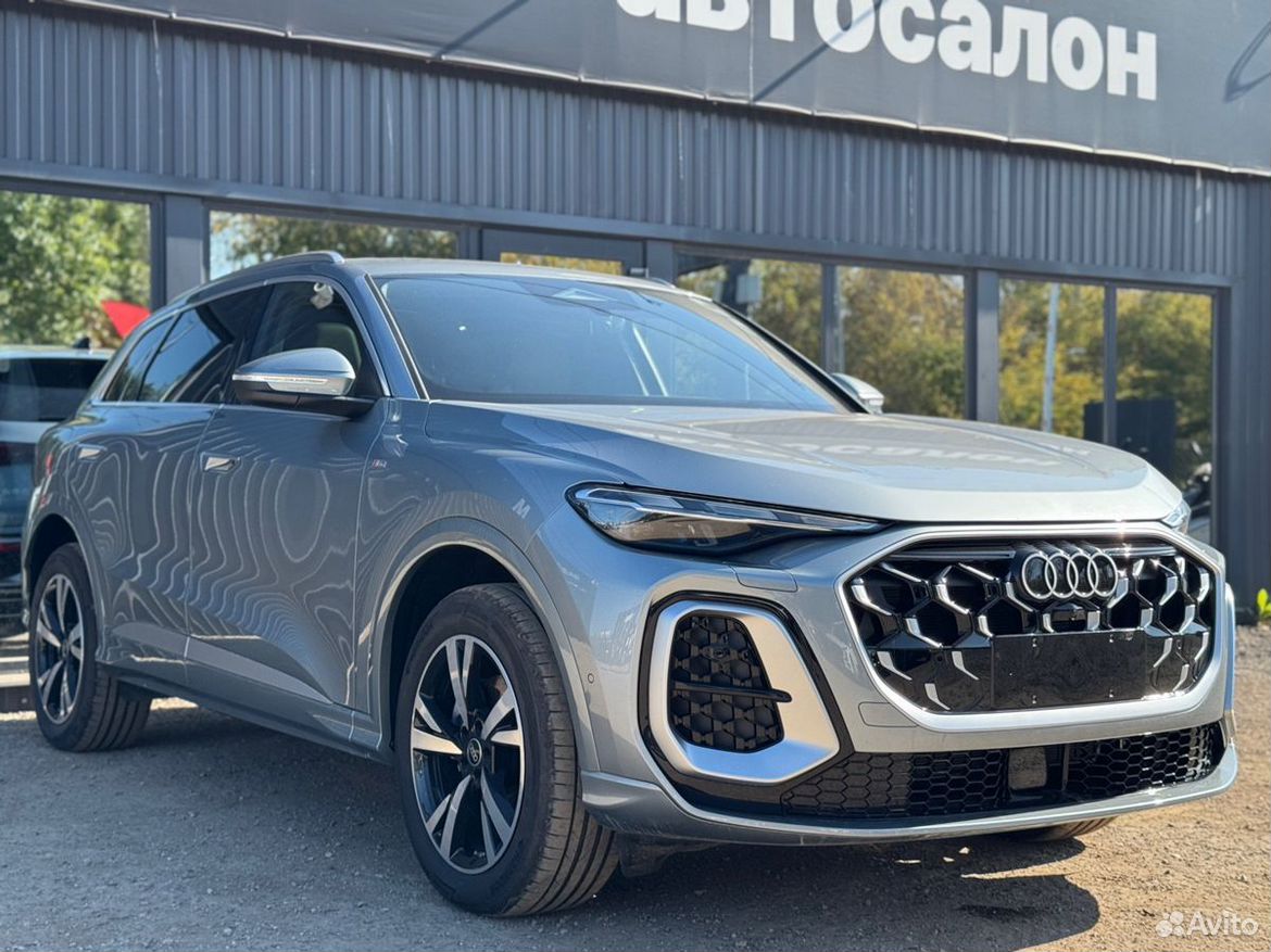 Audi Q5L 2.0 AMT, 2026, 15 км