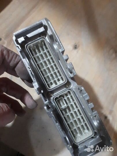 Блок управления двигателя 017 545 22 32 мерседес 1