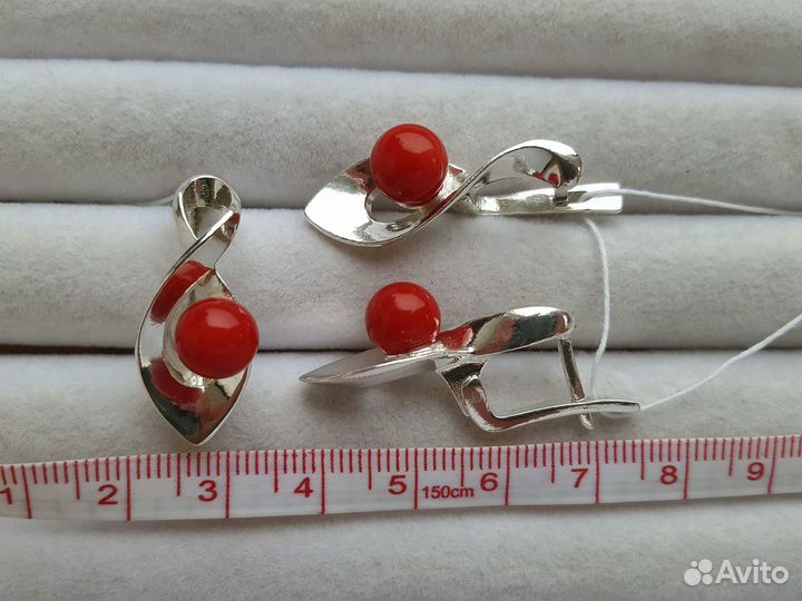 Комплект серебро с кораллами натуральными, р.18,0