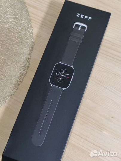Смарт-часы Amazfit Zepp E Square
