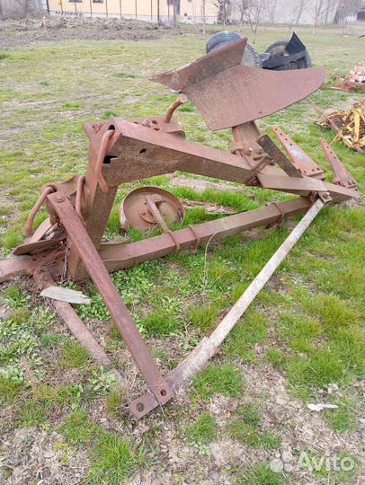 Плуг на дт 75