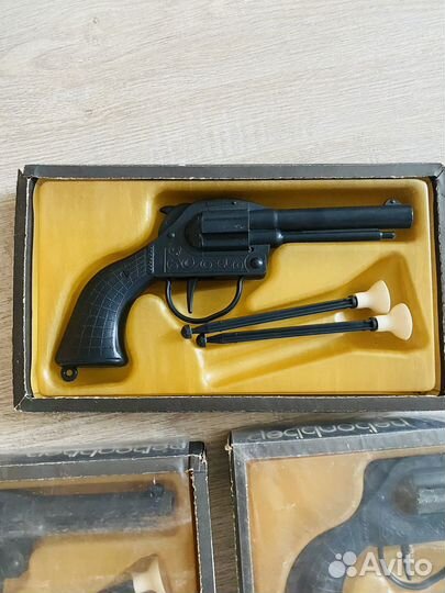 Советские игрушки-пистолеты (цена за 3 шт)