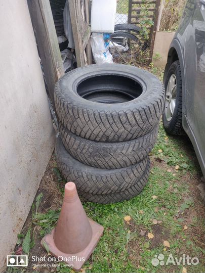 Goodyear UltraGrip Ice 215/65 R16 102