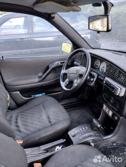 Volkswagen Passat 1.9 AT, 1996, 350 000 км