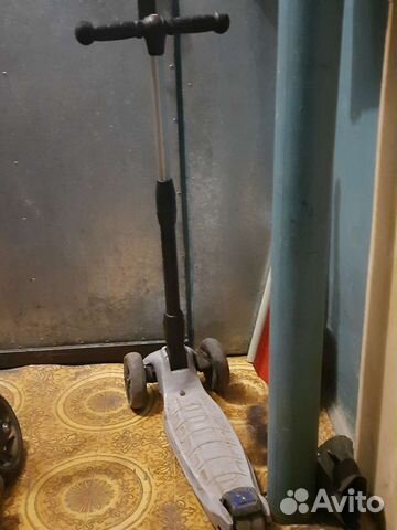 Самокат трехколесный