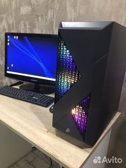 Мощный Игровой компьютер i7/ddr4-16gb/rx470 4g
