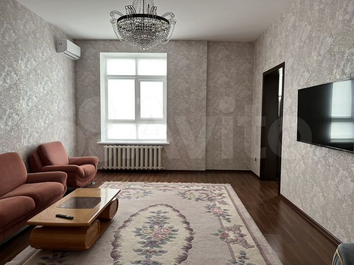 2-к. квартира, 65 м², 10/11 эт.