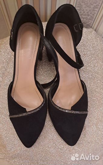 Босоножки 39р