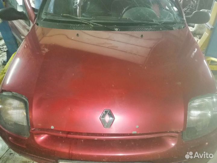 Капот Рено Клио