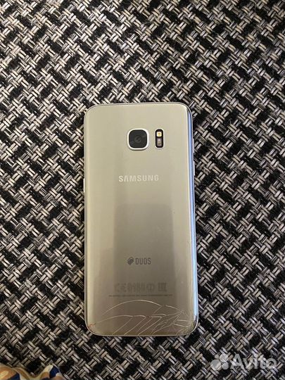 Samsung Galaxy S7, 4/32 ГБ