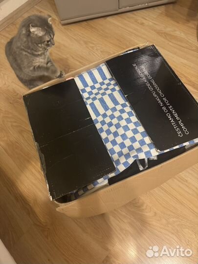 Коробка с вещами