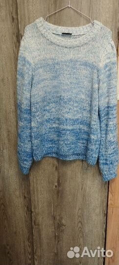 Свитер женский