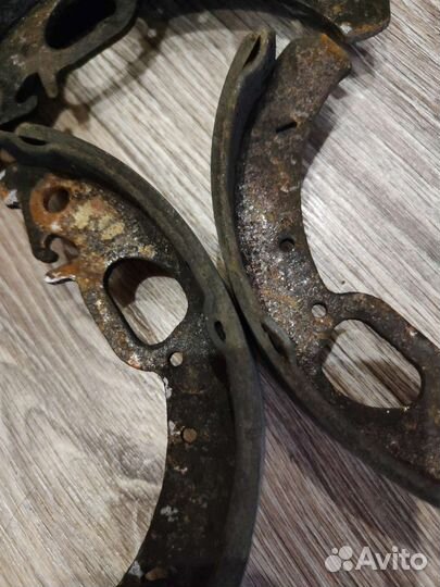 Б/у колодки тормозные задние ваз