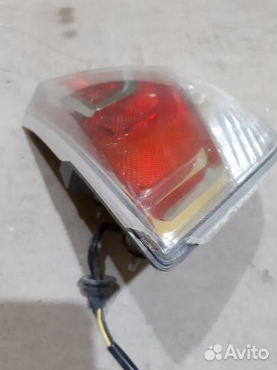 Фонарь задний правый внутренний Nissan X-Trail T32