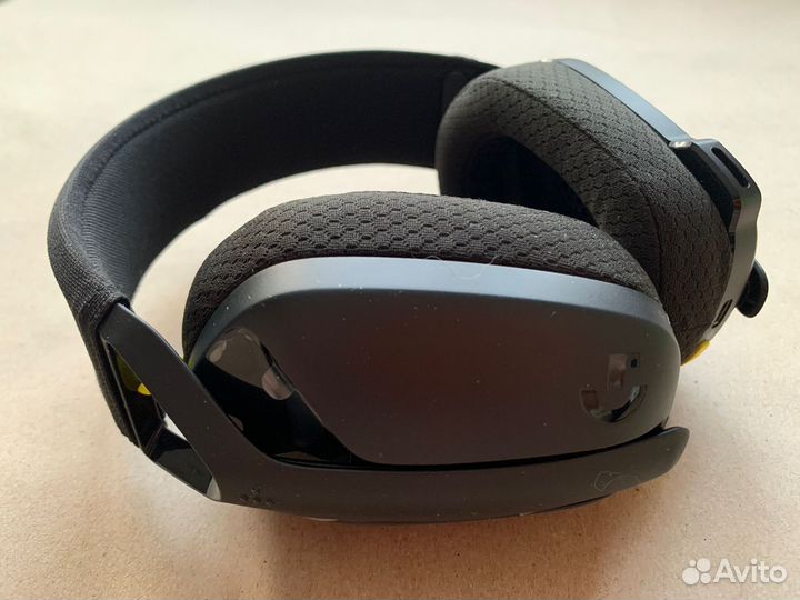 Компьютерная гарнитура Logitech G435 (981-001053)