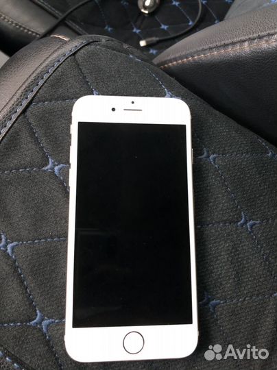 Телефон iPhone 6